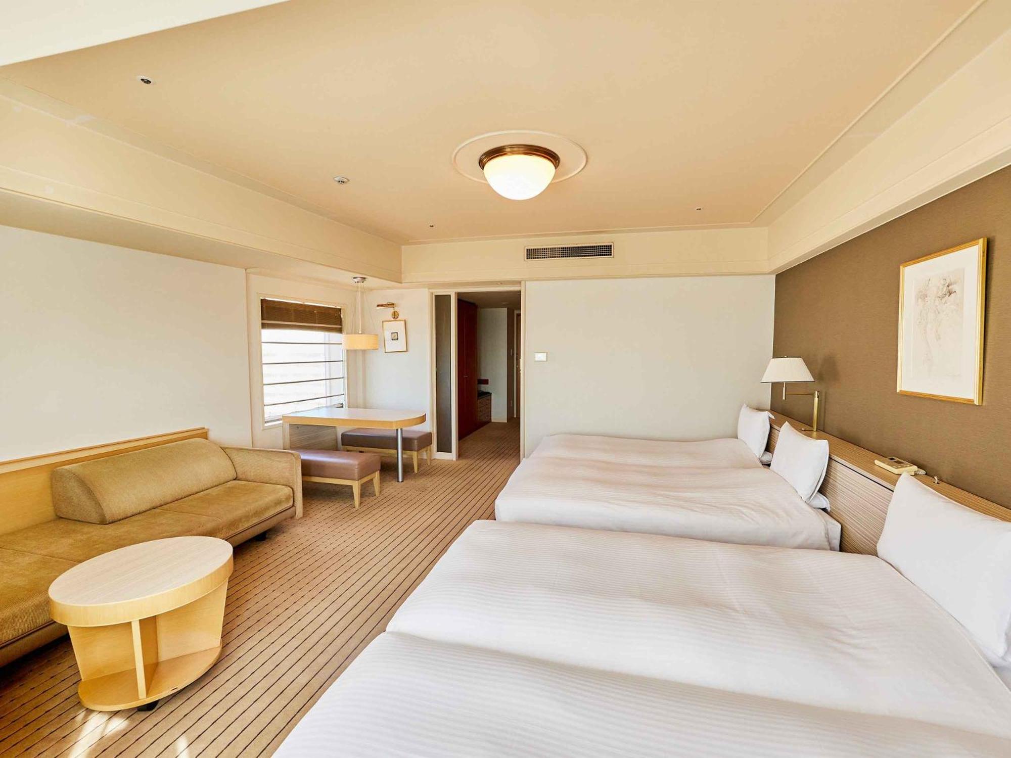 Urayasu Brighton Hotel Tokyo Bay Exterior photo