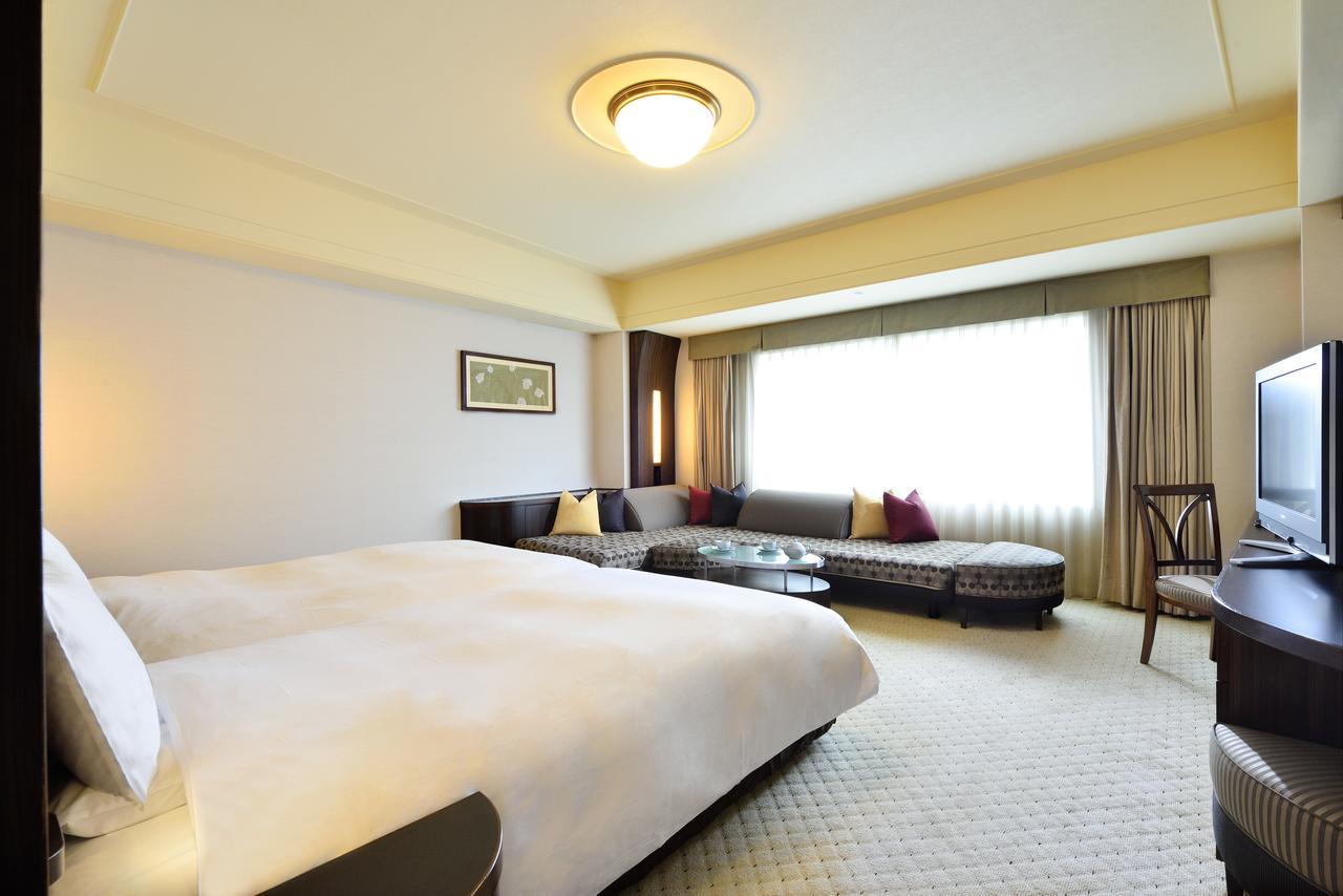 Urayasu Brighton Hotel Tokyo Bay Exterior photo